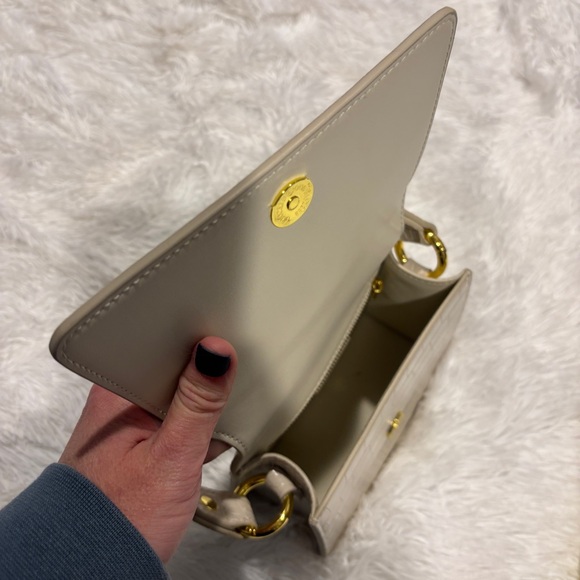 JW PEI CREAM CROC CROSSBODY FLAP BAG Top Handle - Picture 11 of 14